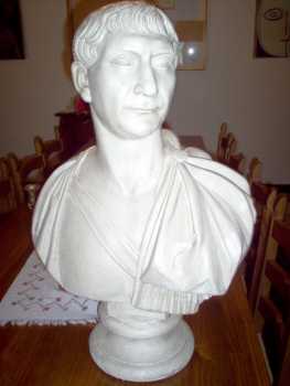 Фотоий: надувательство другие предметы искусствоа BUSTO IMPERATORE