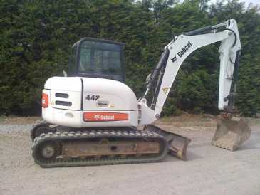 Фотоий: надувательство машины BOBCAT - 442