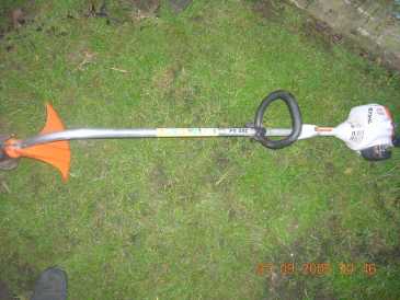 Фотоий: надувательство садовничать STIHL - DEBROUSAILLEUR STIHL FS 45C