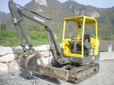 Фотоий: надувательство машины VOLVO - EC25