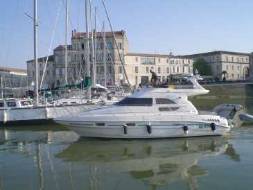 Фотоий: надувательство шлюпки SEALINE 330 - STATESMAN 33