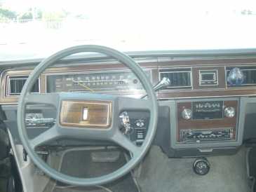 Фотоий: надувательство автомобили FORD - LTD LANDAU