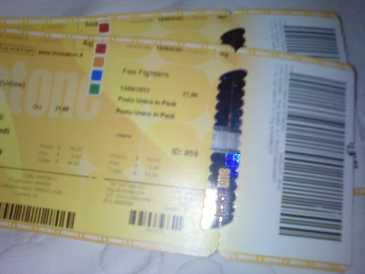 Фотоий: надувательство билеты согласия FOO FIGHTERS - UDINE