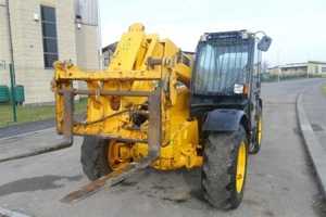 Фотоий: надувательство аграрные корабли JCB - 531 70 TURBO