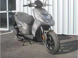 Фотоий: надувательство Scooters 50 cc - PIAGGIO - TYPHOON