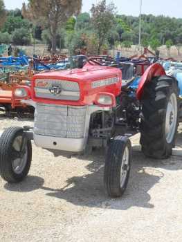 Фотоий: надувательство тележки и общие назначения MASSEY FERGUSON - 135