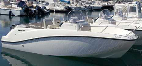 Фотоий: надувательство шлюпки QUICKSILVER - ACTIV 555 OPEN
