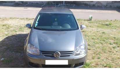 Фотоий: надувательство автомобили VOLKSWAGEN - Golf