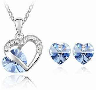 Фотоий: надувательство Jewels женщины