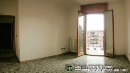 Фотоий: надувательство квартира 2 спален 90 m2