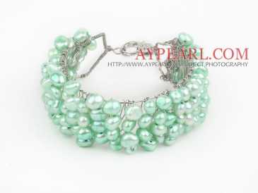 Фотоий: надувательство Jewels женщины