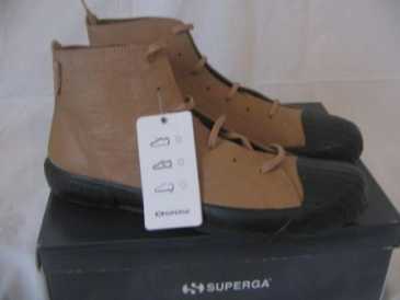 Фотоий: надувательство ботинки люди - SUPERGA