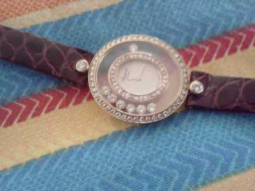 Фотоий: надувательство вахты женщины - CHOPARD - HAPPY DIAMONDS