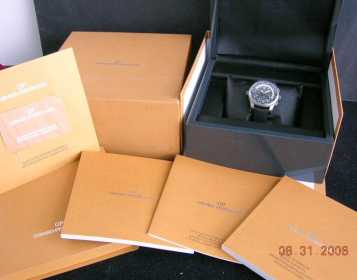 Фотоий: надувательство одежда люди - GIRARD PERREGAUX WWTC - GIRARD PERREGAUX WWTC