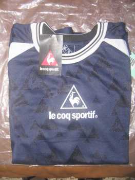 Фотоий: надувательство одежда люди - LE COQ SPORTIF - SPORTIVO