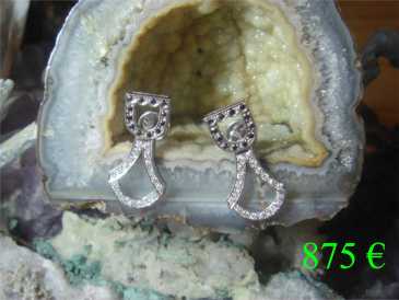 Фотоий: надувательство Jewels женщины