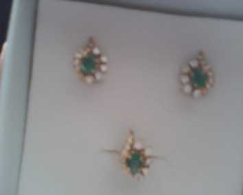Фотоий: надувательство Jewels женщины