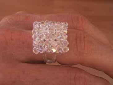Фотоий: надувательство Jewels женщины