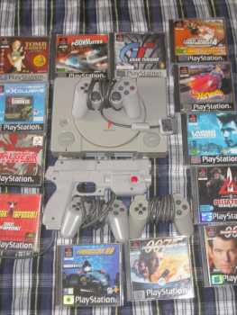 Фотоий: надувательство пульты разыгрыша PLAYSTATION - PLAYSTATION 1