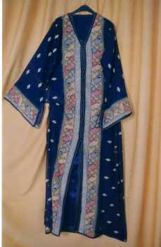 Фотоий: надувательство одежда женщины - CAFTAN - TRADITIONNELE A LA MODE