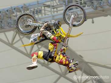 Фотоий: надувательство DVD FMX SILVER FREESTYLE - SILVER