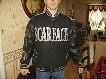 Фотоий: надувательство одежда люди - SCARFACE