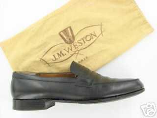 Фотоий: надувательство одежда люди - J&M WESTON - MOCASSIN