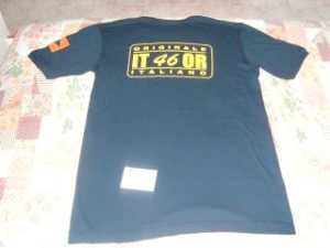 Фотоий: надувательство одежда люди - ZAMANOVA - TEE-SHIRT