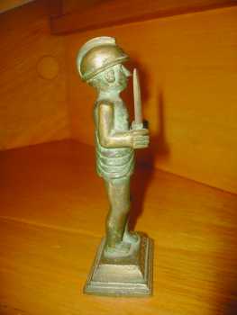 Фотоий: надувательство другие предметы искусствоа STATUETTE ROMAINE EN BRONZE