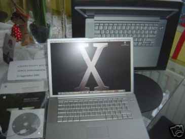 Фотоий: надувательство портативнаяа @ЭВМ APPLE - PowerBook