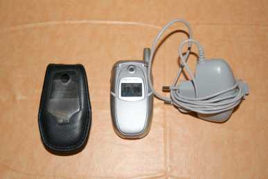 Фотоий: надувательство телефоны клетки SAMSUNG - SGH-E310