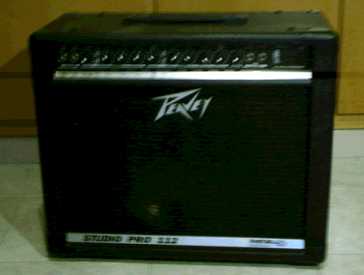 Фотоий: надувательство усилители PEAVEY - STUDIO PRO 112