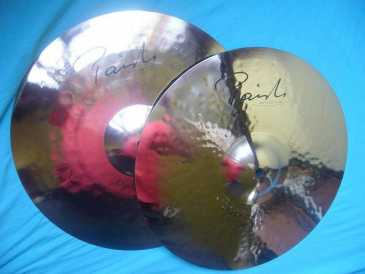 Фотоий: надувательство выстукивания PAISTE - SIGNATURE REFLECTOR HIHAT DARK CRISP