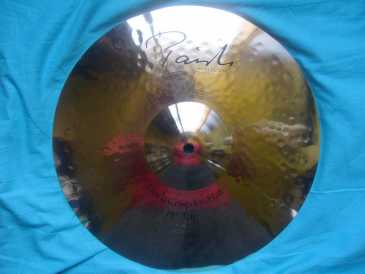 Фотоий: надувательство выстукивания PAISTE - SIGNATURE REFLECTOR HIHAT DARK CRISP