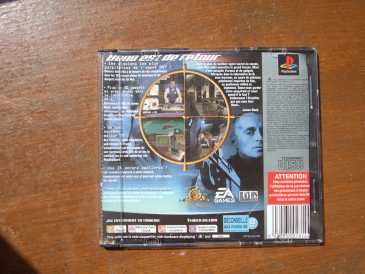 Фотоий: надувательство видео- игры PLAYSTATION - 007 LE MONDE NE SUFFIT PAS