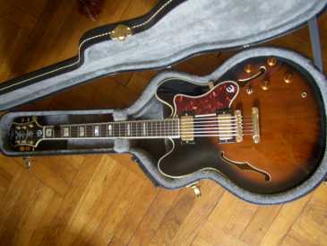 Фотоий: надувательство гитары и другие аппаратуры шнура EPIPHONE BY GIBSON - SHERATON