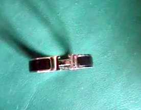 Фотоий: надувательство одежда женщины - HERMES - BRACELET H HERMES