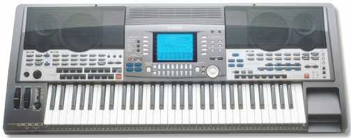 Фотоий: надувательство рояли и synthetizers YAMAHA