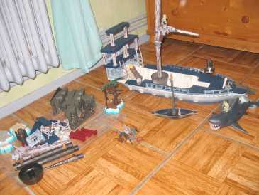 Фотоий: надувательство Legos/$$ET-playmobils/$$ET-meccanos LEGO - BATEAU PIRATE