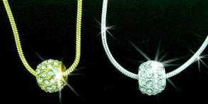 Фотоий: надувательство Jewels женщины