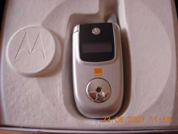 Фотоий: надувательство телефоны клетки MOTOROLA - V220