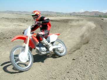 Фотоий: надувательство мотовелосипеды 250 cc - HONDA - CR R