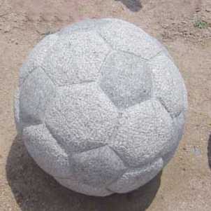 Фотоий: надувательство скульптуры гранит - PALLONE IN GRANITO