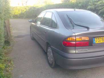 Фотоий: надувательство автомобили RENAULT - Laguna