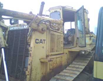 Фотоий: надувательство машины CATERPILLAR - BULLDOZER CATERPILLAR D7H
