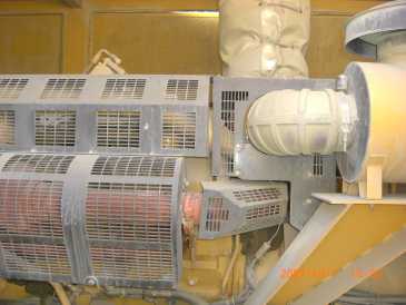 Фотоий: надувательство машины CATERPILLAR - 1000 KVA