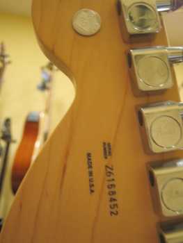 Фотоий: надувательство гитары и другие аппаратуры шнура FENDER - FENDER STRATOCASTER