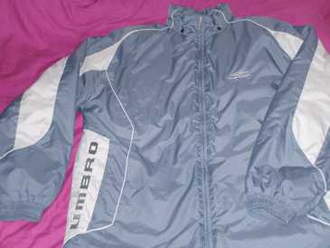 Фотоий: надувательство одежда люди - UMBRO