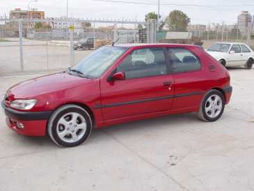 Фотоий: надувательство автомобили PEUGEOT - 306