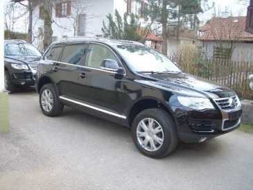Фотоий: надувательство автомобили VOLKSWAGEN - TOUAREG
